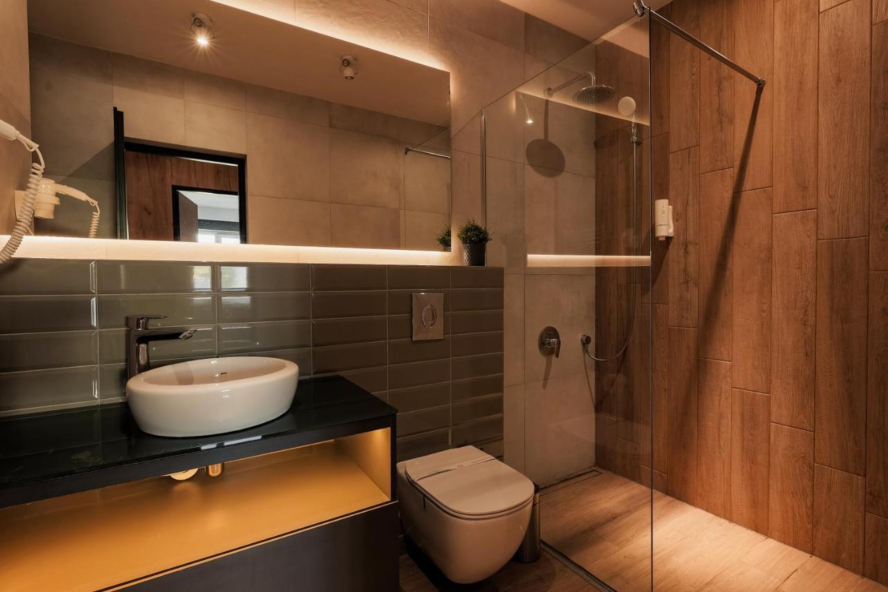 Nest Inn Stiletto Apartment Kluž Exteriér fotografie