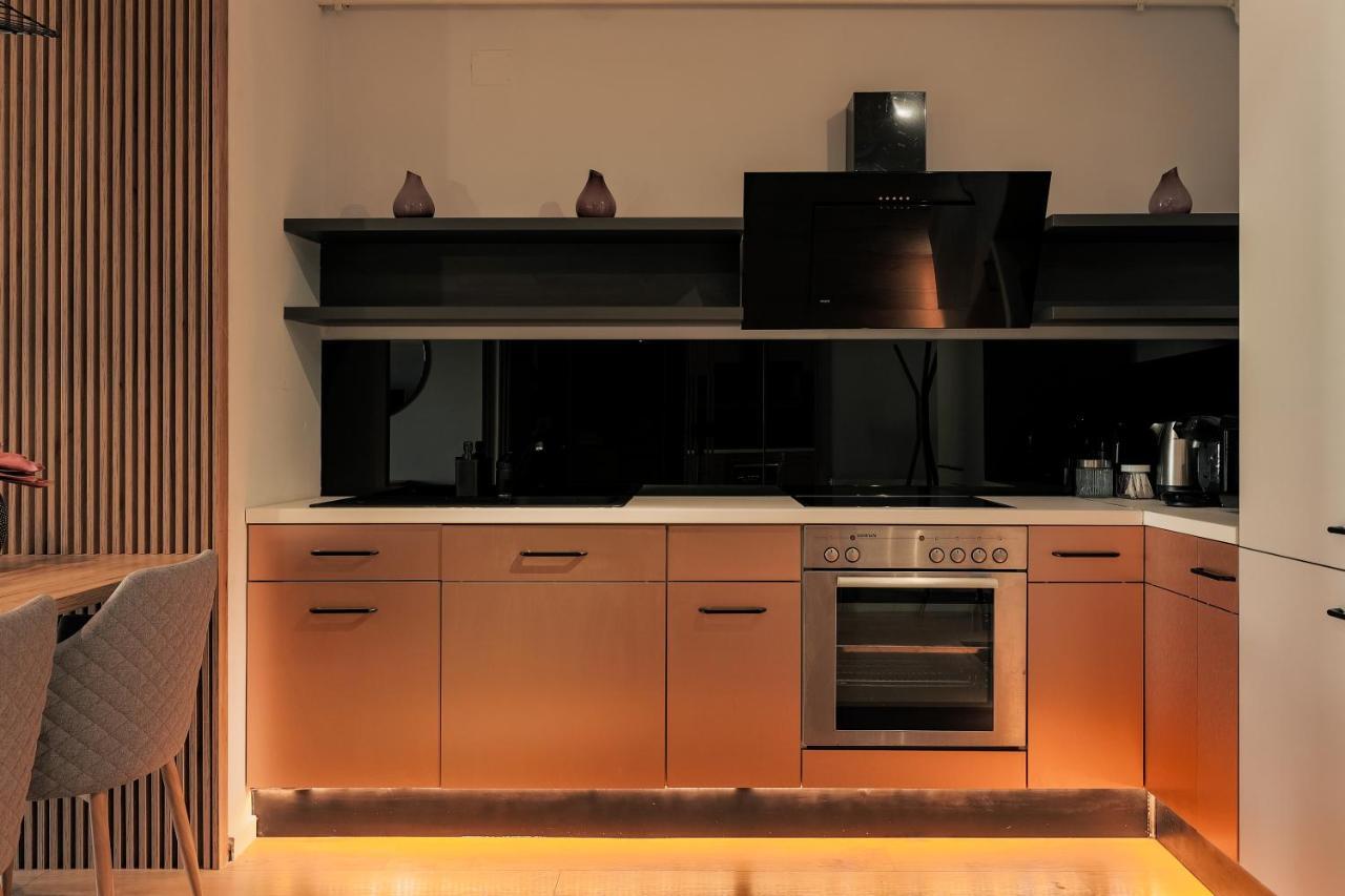 Nest Inn Stiletto Apartment Kluž Exteriér fotografie