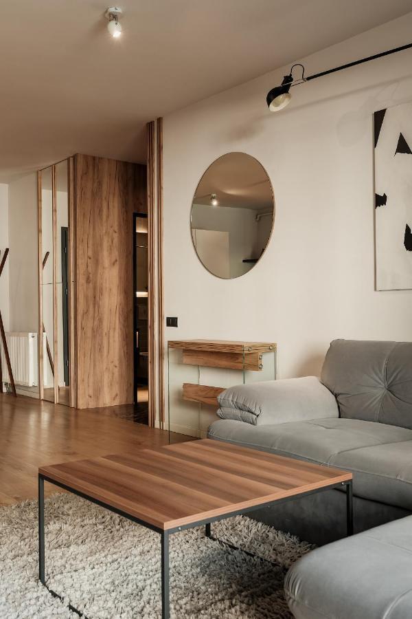 Nest Inn Stiletto Apartment Kluž Exteriér fotografie