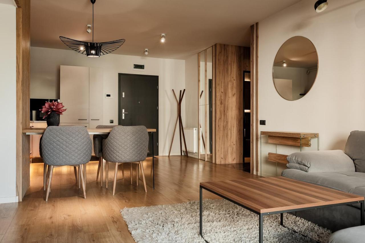 Nest Inn Stiletto Apartment Kluž Exteriér fotografie