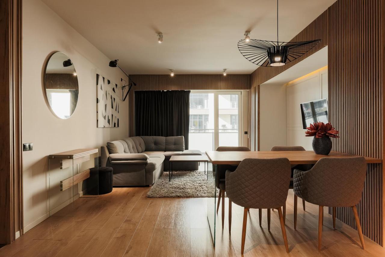 Nest Inn Stiletto Apartment Kluž Exteriér fotografie